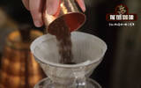 咖啡豆磨好后怎样冲泡？咖啡豆研磨之后会有白白的是什么？