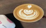咖啡拉花制作过程讲解 如何拉出一杯完美的拿铁拉花？咖啡科学篇