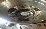 咖啡磨豆机清洗图解教程 咖啡磨豆机里面有细粉怎么办！