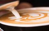 咖啡融合手法方向技巧教程 如何制作完美的咖啡牛奶融合