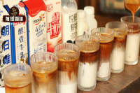 营业用牛奶哪种好？拿铁牛奶咖啡比例是多少？不同种类的咖啡牛奶喝起来有什么不同？