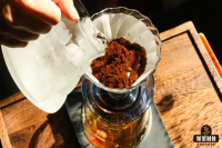 手冲咖啡教学｜咖啡萃取能用冰水吗？手冲冰咖啡好喝吗？