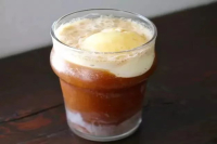 咖啡加酒就是咖啡特调吗？咖啡种类中包含咖啡特饮吗？创意咖啡的定义是什么 怎么做才好喝？