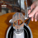 摩卡壶到底用什么研磨度？咖啡豆推荐：从口感方向到冲煮方式的选择思路