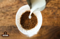 咖啡冲煮知识｜可以用牛奶做手冲咖啡吗？咖啡粉泡牛奶里能做出好喝的冰拿铁咖啡吗？
