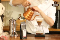 手冲咖啡入门｜手冲咖啡注水技巧｜如何挑选手冲壶？咖啡 闷蒸重要吗？手冲咖啡总萃取时间多久？