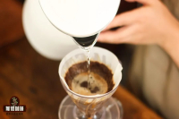 手冲咖啡的手冲壶能用热水壶代替吗？巴拿马波茵特艺伎/瑰夏怎么冲才好喝？